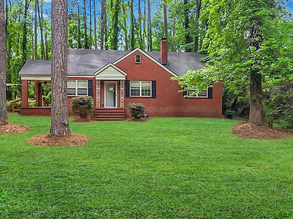 819 Hillcrest Dr, Thomson, GA 30824
