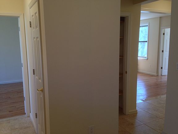4th image of 2460 28th St #3B