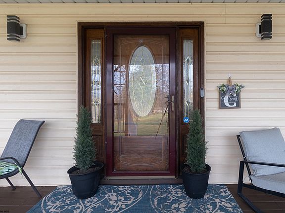 5th image of 79 Whispering Pine Ln