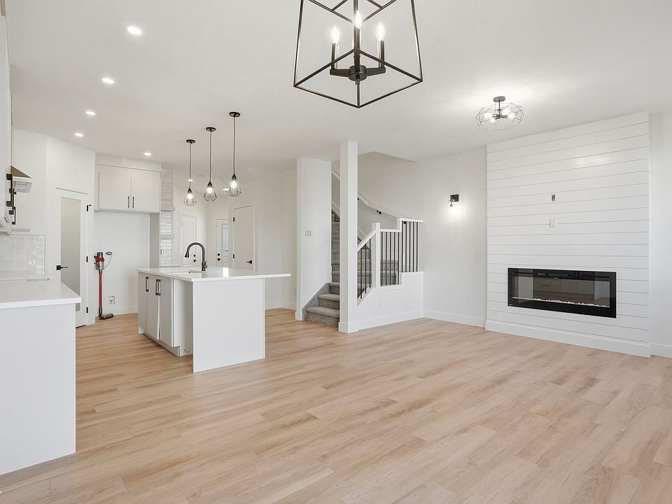 1st image of 96 Spring Gate