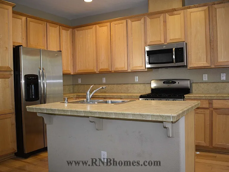 2103 Ferry Cir — Photo 6