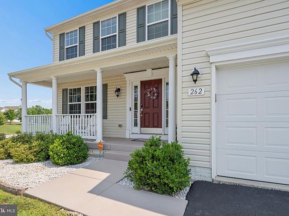 2nd image of 262 Hughs Rd
