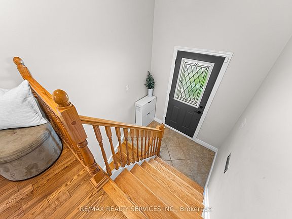 5th image of 20 Linkdale Rd