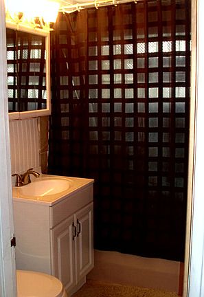 4th image of 11038 S Avenue J