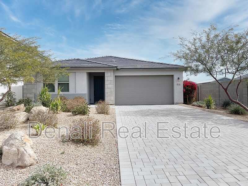 1st image of 26511 N Thornhill Ct