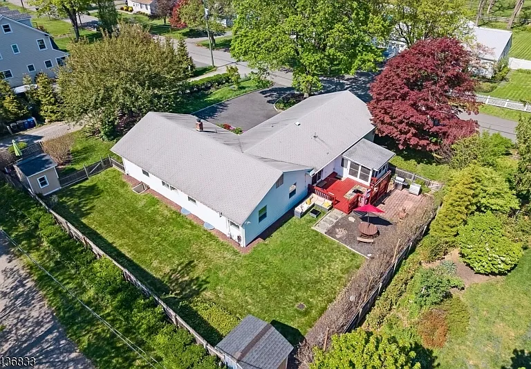 4 Hillcrest Ave — Photo 27