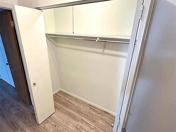 4th image of 10065 Bunker Hill Dr APT A