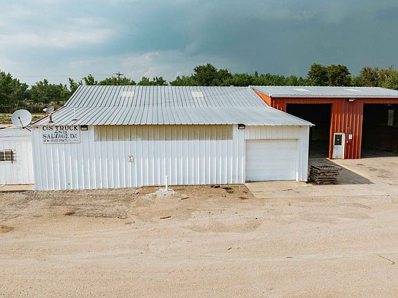 2nd image of 43801 Highway 30 Unit 1
