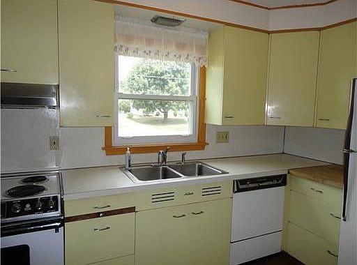 5th image of 1031 Marigold Ave