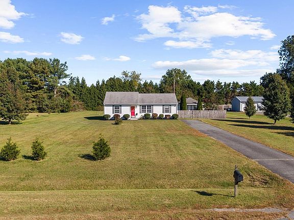 3rd image of 4306 E Pheasant Dr
