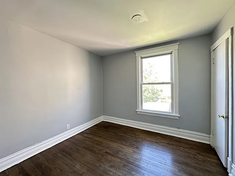 2704 E 77th St #3 — Photo 17