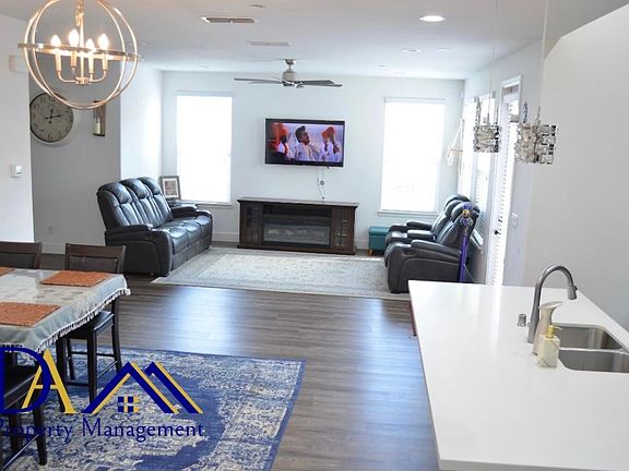 3rd image of 828 Farmhouse Way