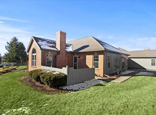 204 Pine Ridge Ct, Bellefontaine, OH 43311