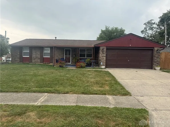 712 Homeway Dr, New Lebanon, OH 45345