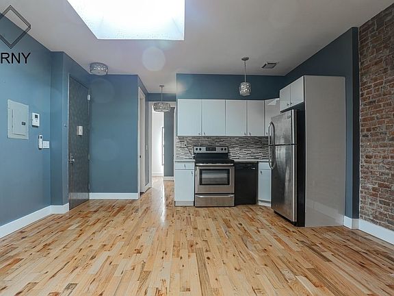 3rd image of 68 Halsey St #4F