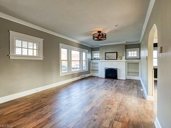 3rd image of 2029 Belle Ave