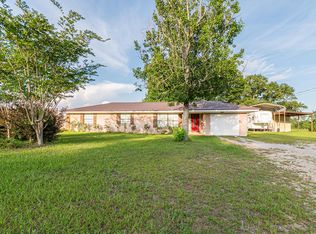 10145 Cottonwood Rd, Cottonwood, AL 36320