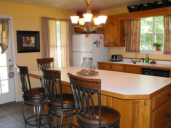 4th image of 117 Long Meadow Dr