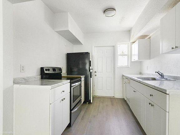 5th image of 9800 E Bay Harbor Dr #4N