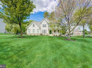 8422 Mortonhall Ct, Pasadena, MD 21122