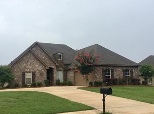 105 Belle Oak Dr, Brandon, MS 39042