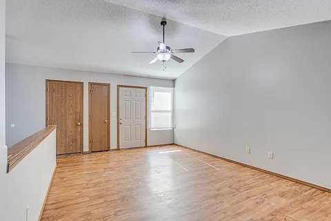 1008 E Karla Ct — Photo 6
