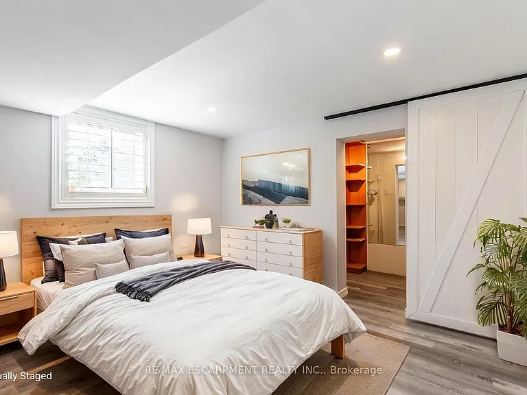 927 Teal Dr #2 — Photo 9