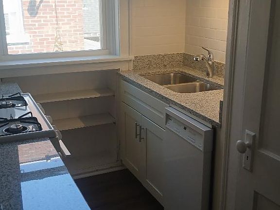 5th image of 2246 Blendon Pl APT 2N