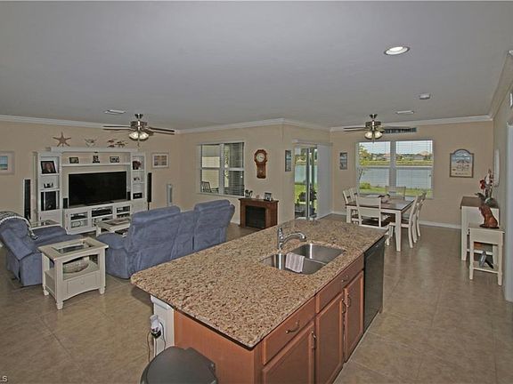 3rd image of 15247 Yellow Wood Dr