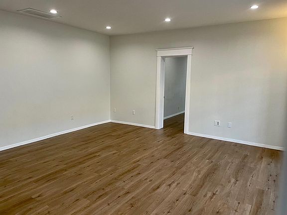 4th image of 648A Patterson Ave