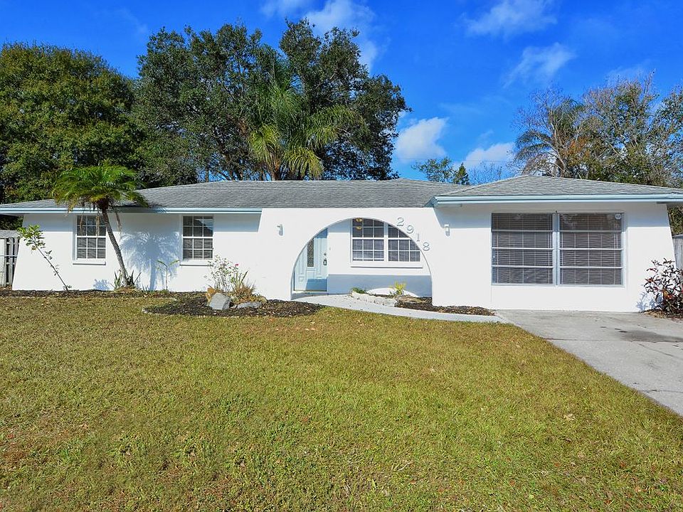 1st image of 2918 Linwood Dr
