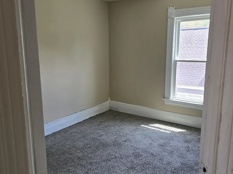 423 Bishop Ave — Photo 7