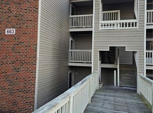 663 Bartons Landing Pl APT 9, Fayetteville, NC 28314