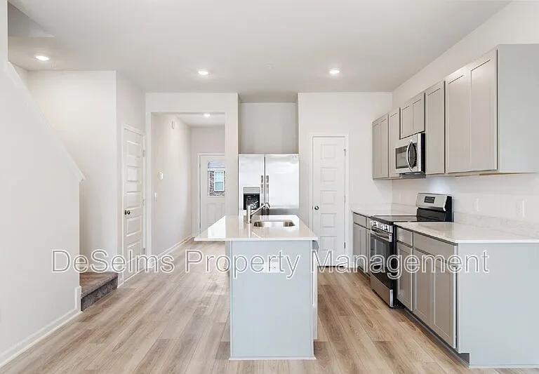 431 Alcott Way — Photo 11