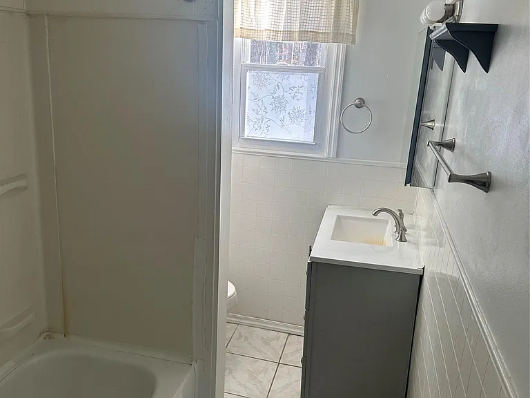 171 Lake Shore Dr — Photo 13