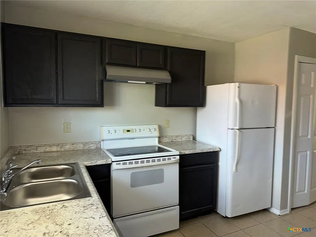 2 bed, 920 sqft, $725 — Photo 4