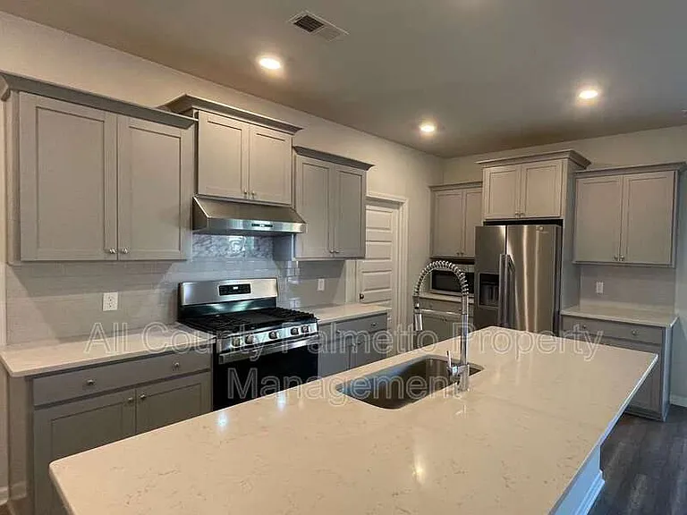 221 Cypress Preserve Blvd — Photo 1