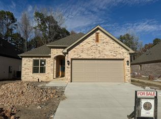 112 Woodlands Park Dr, Little Rock, AR 72223