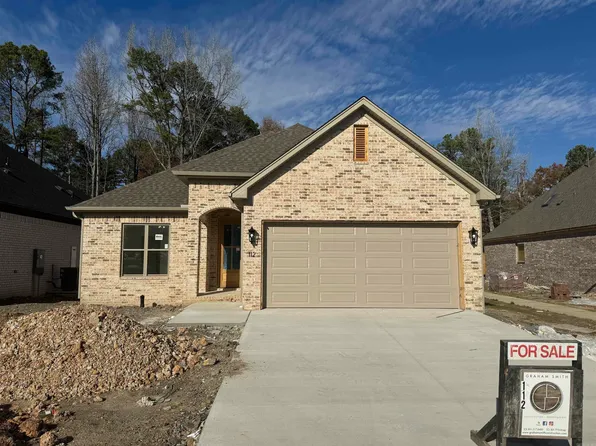 112 Woodlands Park Dr, Little Rock, AR 72223