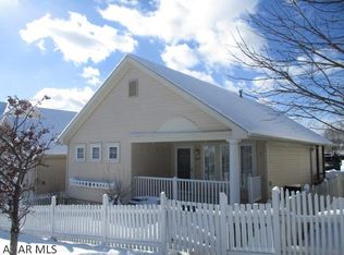 507 McIntosh Ln, Hollidaysburg, PA 16648