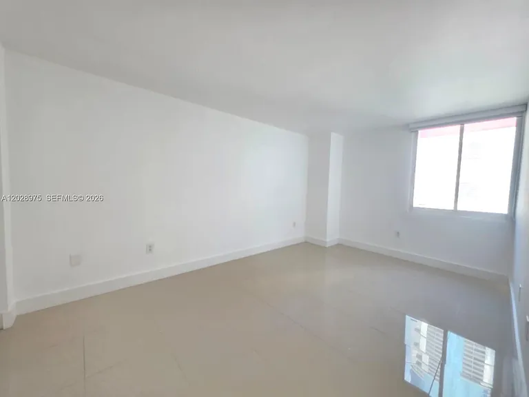 800 N Miami Ave #E-906 — Photo 14