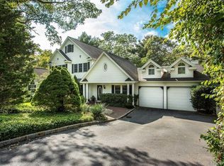 39 Hunting Hill Drive, Dix Hills, NY 11746