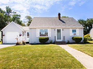 76 Hoxsie Ave, Warwick, RI 02889