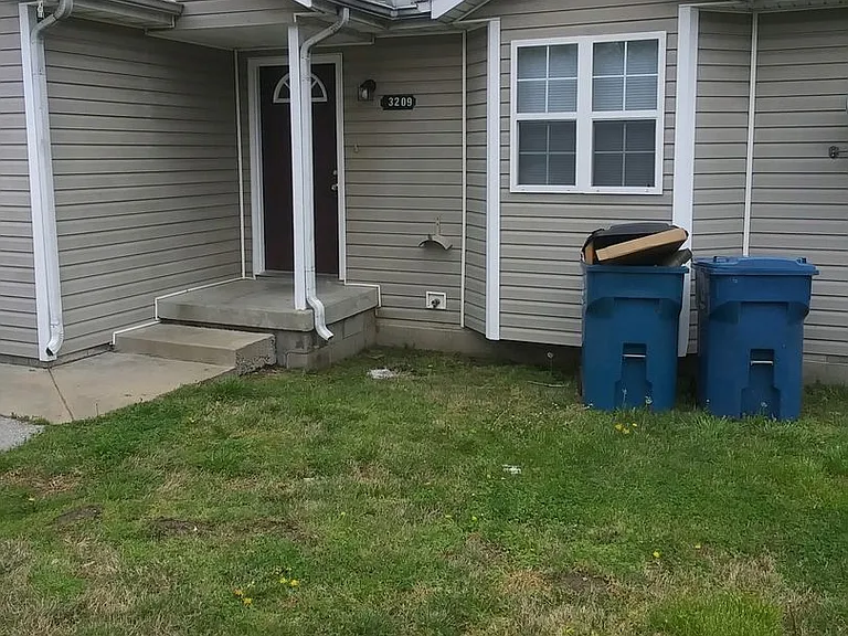 3209 Markwardt — Photo 2