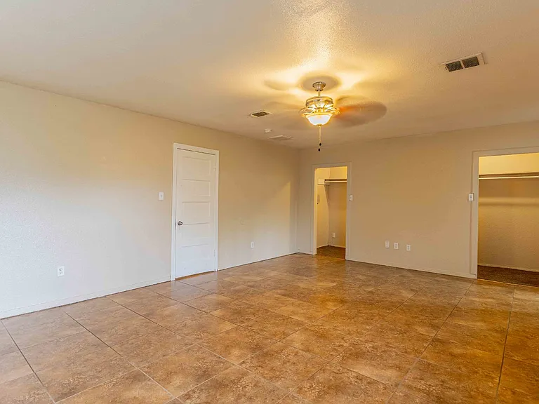 120 Nelson Ave — Photo 15