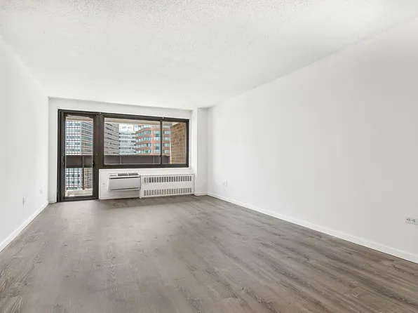 100 Beekman St APT 27F, New York, NY 10038