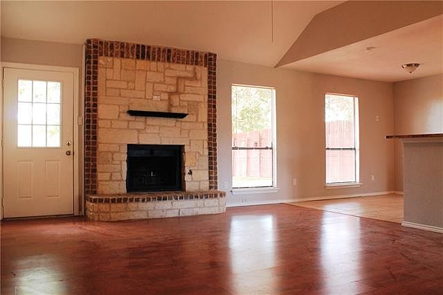 1st image of 722 Westwind Ln