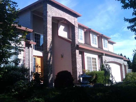 3rd image of 3033 NE 4th Ave