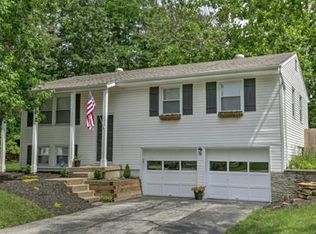 7415 NW Park Forest Ln, Kansas City, MO 64152