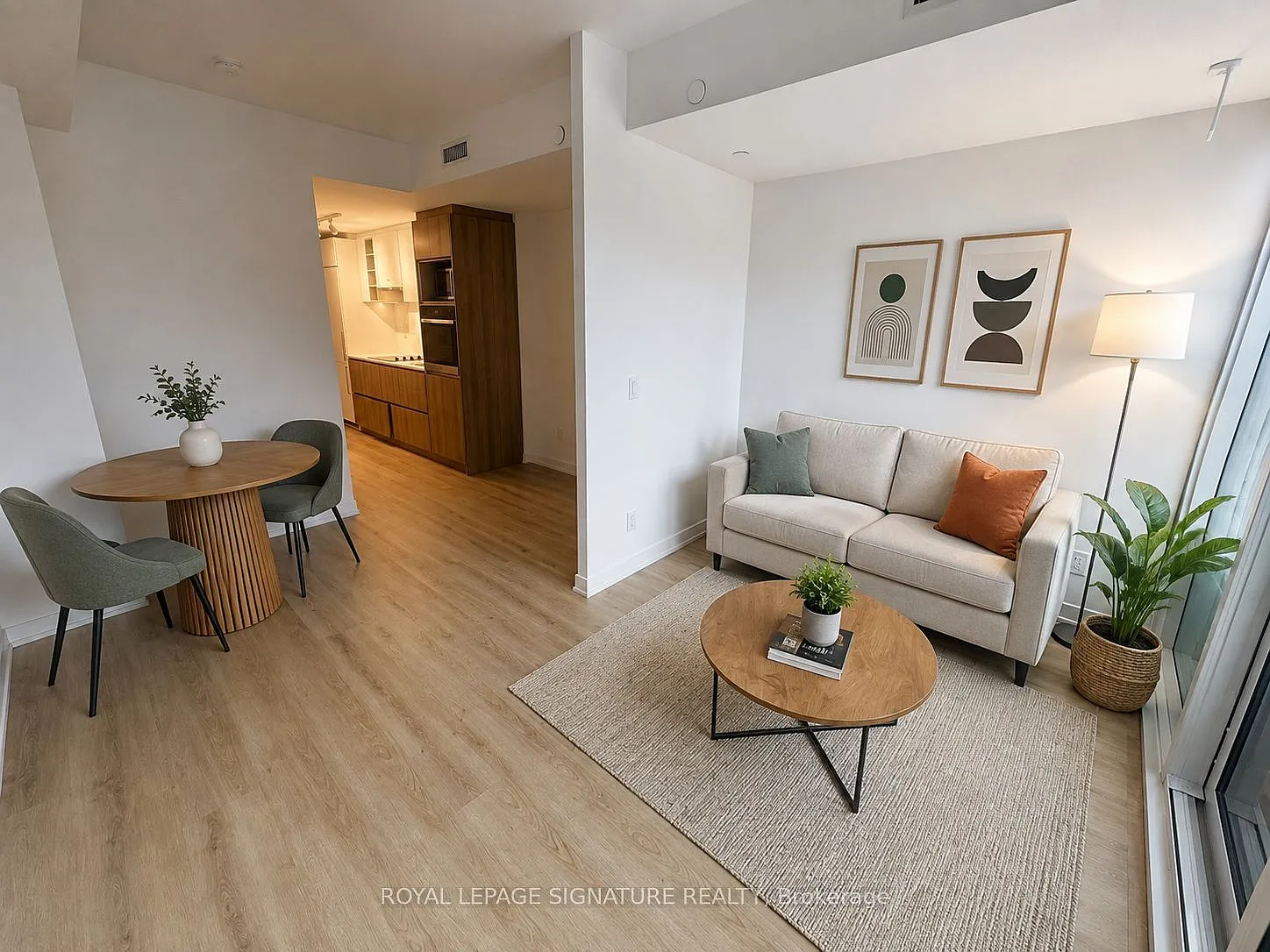 Prime Condos — Photo 2